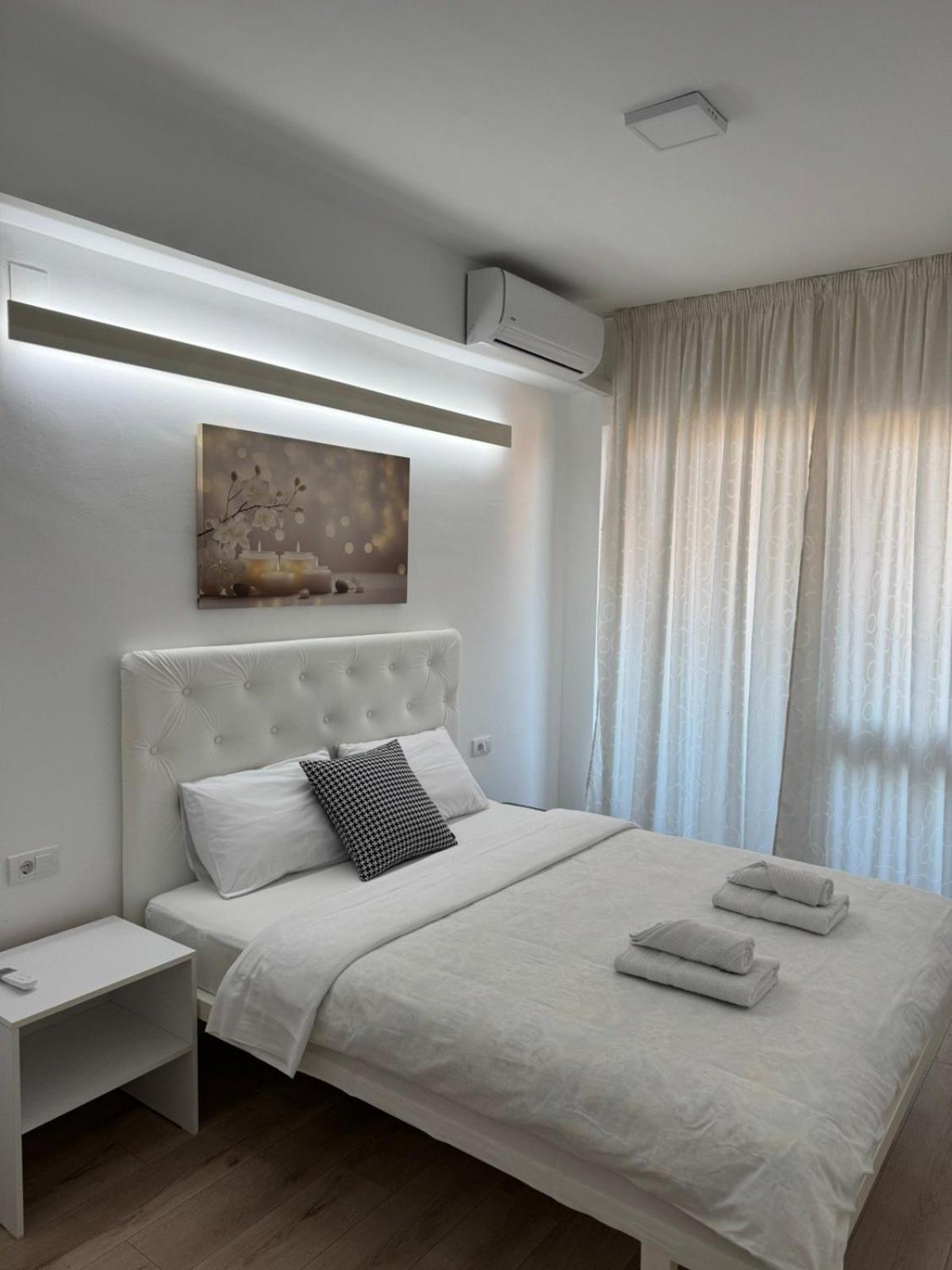 Apartment B&S Skopje Esterno foto