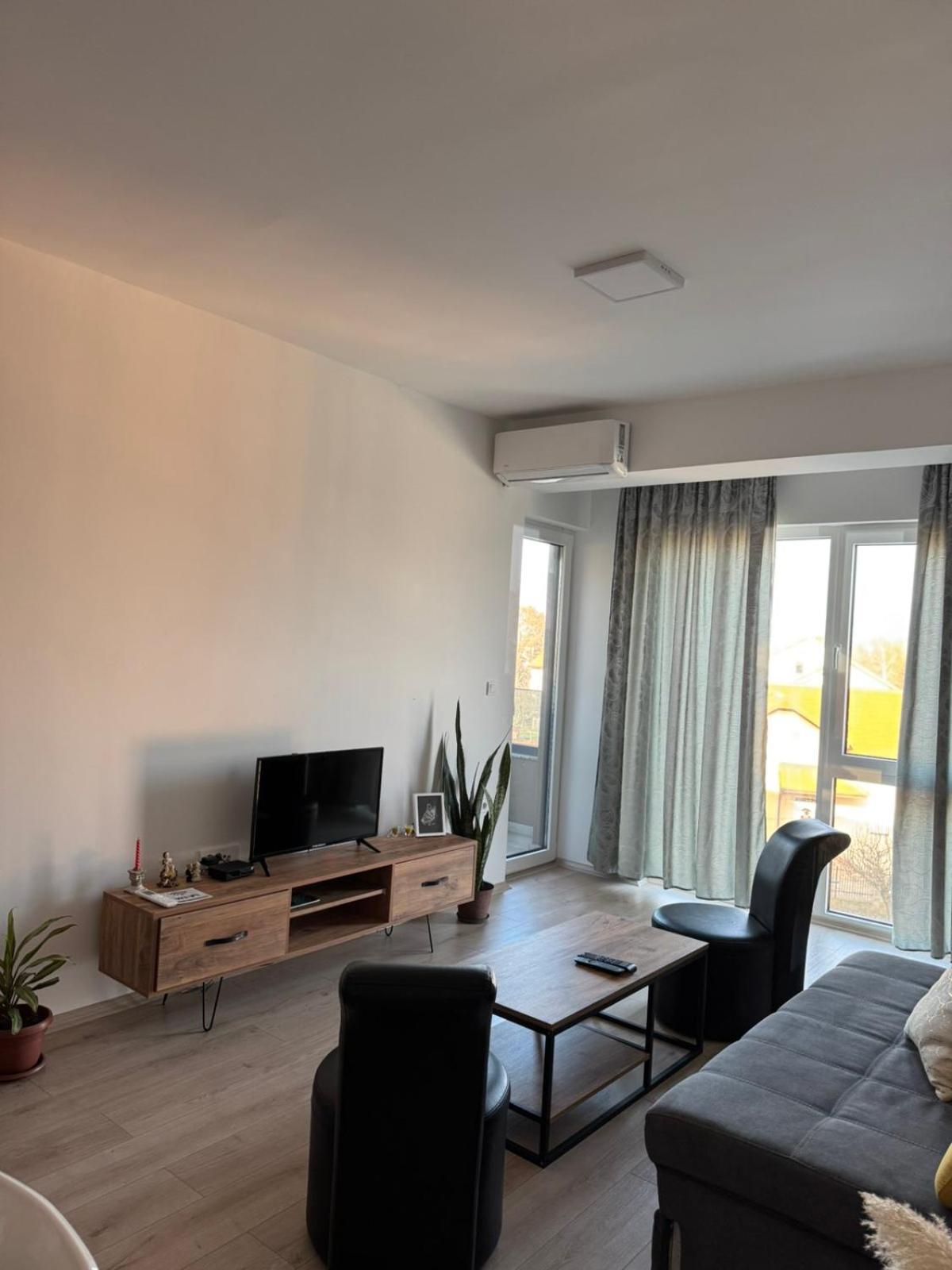Apartment B&S Skopje Esterno foto